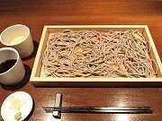 毎月平日の締め日に「みそかそば」－目黒のバーが無料提供