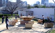 中之島に手作り「人力メリーゴーラウンド」－中之島まつりプレイベントで