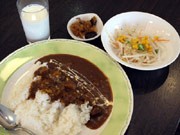 横須賀で「復興支援カレー」－カレー＆バーガーで「日米トモダチ作戦」も
