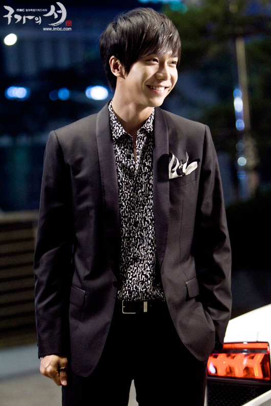 슈퍼카를 탄 강치..!!_2