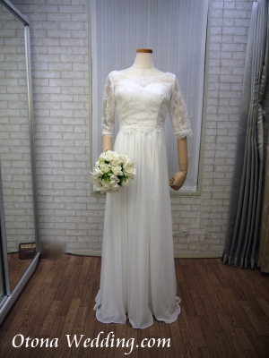 激安格安ウェディングドレスは大人ウェディング.com青山サロン