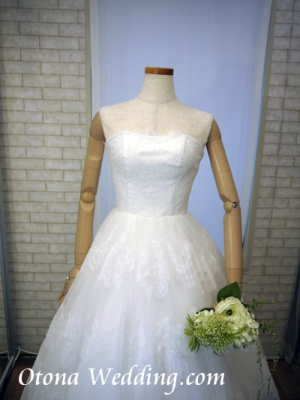 衣装レンタルプランが激安格安なのは大人ウェディング.com青山サロン