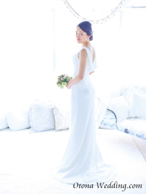 激安格安ウェディングドレスは大人ウェディング.com青山サロン