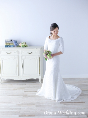 ティアラが激安格安なのは東京青山の大人ウェディング.com青山サロン