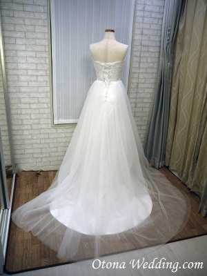 タキシードが長期レンタルで激安格安なのは大人ウェディング.com青山サロン