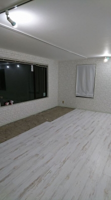 ティアラが激安格安なのは東京青山の大人ウェディング.com青山サロン