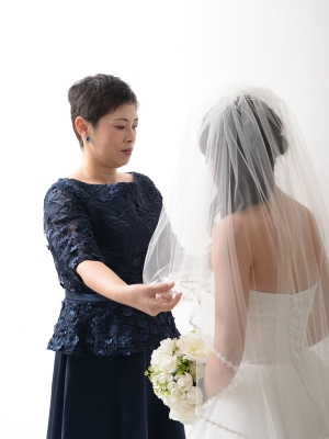 両家母親ドレスは東京南青山の両家衣装.com
