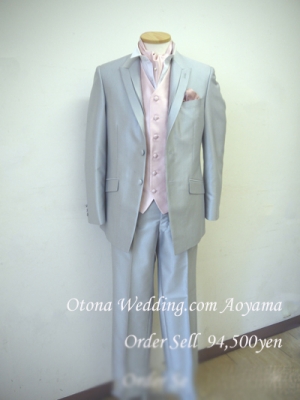 タキシードが長期レンタルで激安格安なのは大人ウェディング.com青山サロン