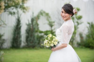 ウェディング小物が激安格安なのは東京青山の大人ウェディング