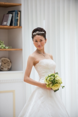 ウェディング小物が激安格安なのは東京青山の大人ウェディング