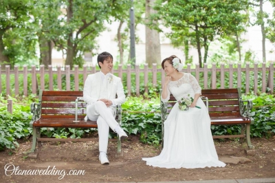 ロケフォト付き衣装レンタルプランが激安格安なのは東京青山の大人ウェディング.com青山サロン