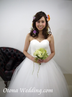 衣装レンタルプランが激安格安なのは大人ウェディング.com青山サロン