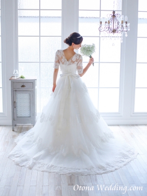 衣装レンタルプランが激安格安なのは大人ウェディング.com青山サロン