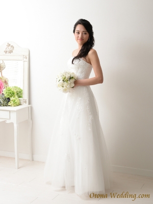 激安格安ウェディングドレスは大人ウェディング.com青山サロン