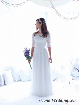 激安格安ウェディングドレスは大人ウェディング.com青山サロン