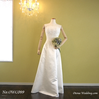 衣装レンタルプランが激安格安なのは大人ウェディング.com青山サロン