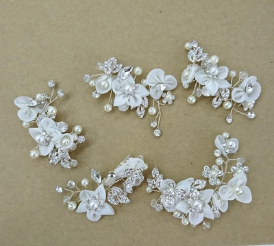 激安格安ウェディングドレスは大人ウェディング.com青山サロン