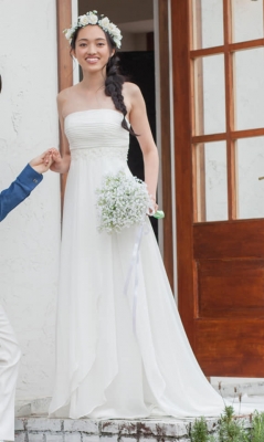 激安格安ウェディングドレスは大人ウェディング.com青山サロン