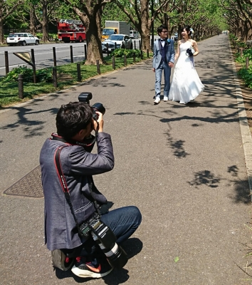 激安格安ウェディングドレスは大人ウェディング.com青山サロン