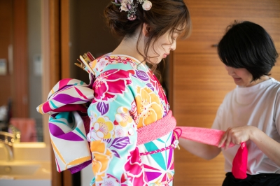 激安格安ウェディングドレスは大人ウェディング.com青山サロン