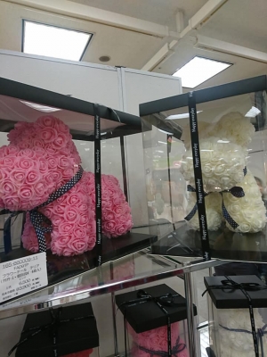 激安格安ウェディングドレスは大人ウェディング.com青山サロン