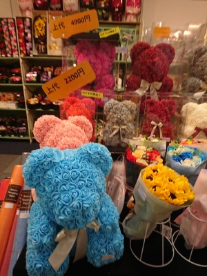 激安格安ウェディングドレスは大人ウェディング.com青山サロン