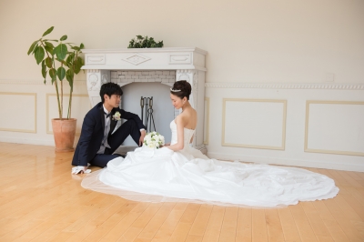 激安格安ウェディングドレスは大人ウェディング.com青山サロン