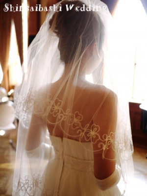 激安格安ウェディングドレスは大人ウェディング.com青山サロン