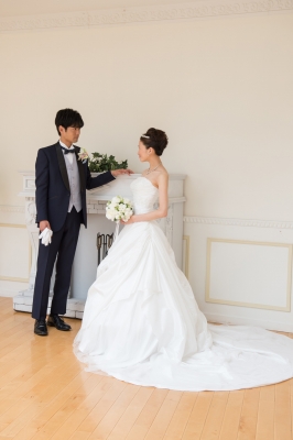 激安格安ウェディングドレスは大人ウェディング.com青山サロン