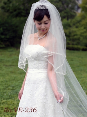 激安格安ウェディングドレスは大人ウェディング.com青山サロン