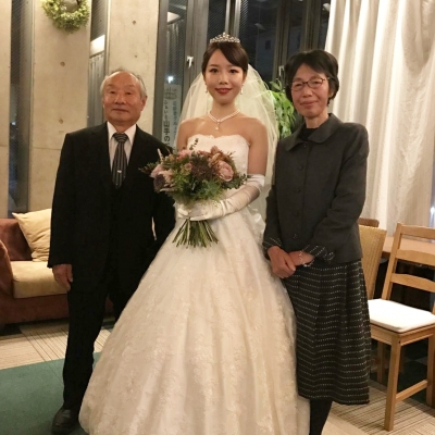 衣装レンタルプランが激安格安なのは大人ウェディング.com青山サロン