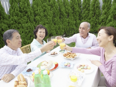 シニアサークル福岡で婚活 恋活 友活イベント満載 ５０代 ６０代 ７０代で出会い飲み会 シニアサークル で人生をより楽しく価値あるものにするためのシニアライフサークル 婚活 恋活