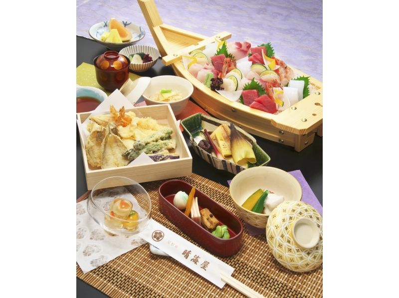 【東京・晴海】日本の粋を五感で味わう屋形船体験(乗合船/2名様より)の紹介画像