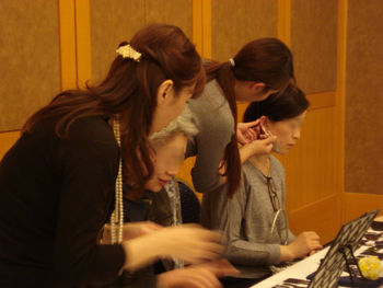 耳つぼジュエリーPiari　子宮頸がん啓発キャンペーン