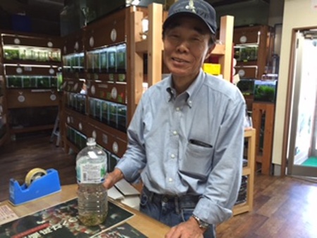 【まーぶる】のタムさん　レッドとビーシュリンプ達を連れて来てくれました。