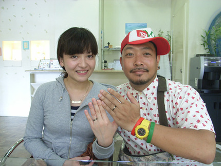 ブラックチタンコーティング結婚指輪完成 沖縄結婚指輪 婚約指輪の上手な見つけ方