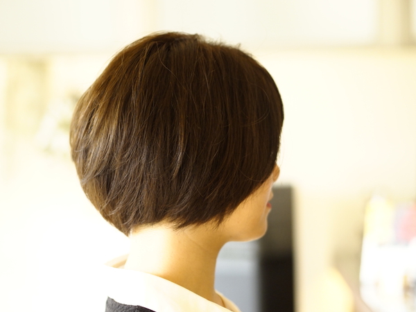 夏はバッサリ女子でも刈り上げツーブロックその2 アッシュヘアカラーの色落ち具合レポート ヘアサロンpas De Deux Lequios パドドゥレキオ のヘアスタイルやヘアアレンジなどオシャレ美容室情報ブログ