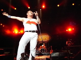 Freddie Eto & QUEENESS