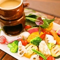 料理メニュー写真 季節の彩り農園野菜の絶品バーニャカウダ