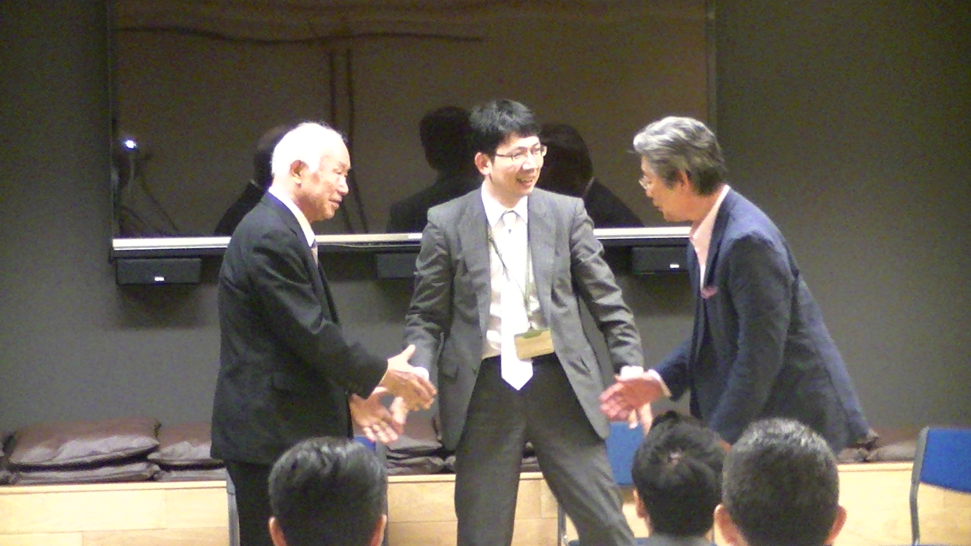 鎌倉投信　新井和宏