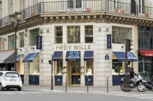 561404_417015171681834_1741893559_n