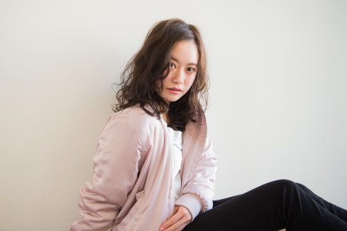 フォトショップ加工肌色