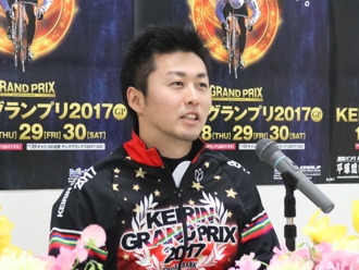 平原康多選手