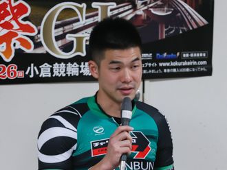 木暮安由選手