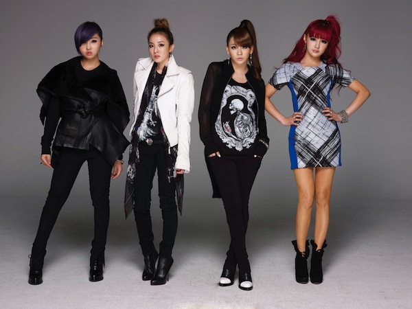 2NE1｜新曲「LOVE IS OUCH」、女性誌『CanCam』CMで公開