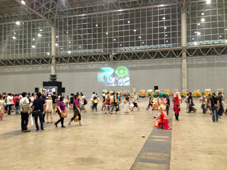 Macrossip 041_edited-1