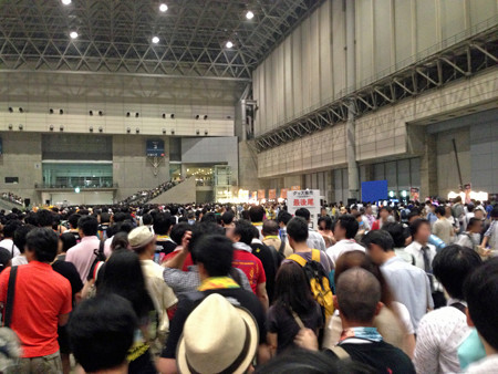 Macrossip 078_edited-1