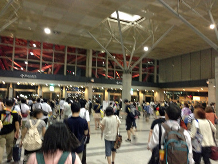 Macrossip 098_edited-1