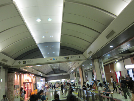 Macross 012_edited-1