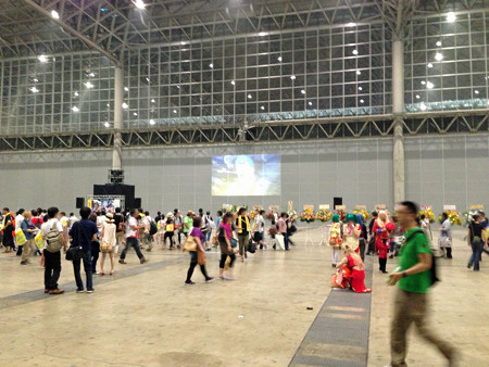 Macrossip 042_edited-1